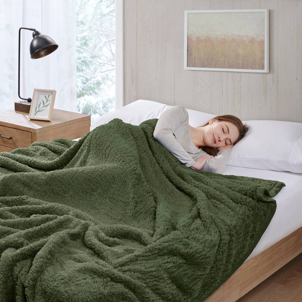 Winter Cottage Berber Blanket, Green